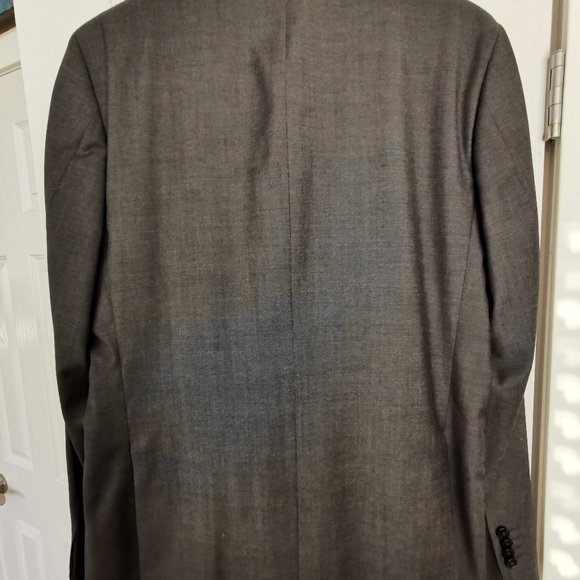 Lightweight Wool Suit - Picture 2 of 10